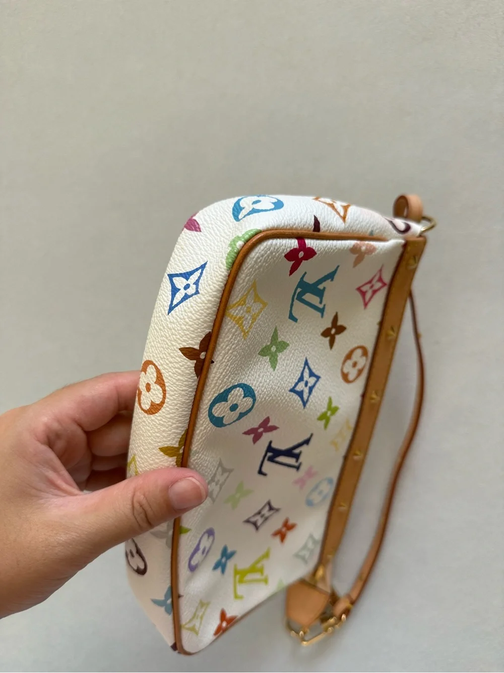 *Pristine* Louis Vuitton Vintage White Multicolor Monogram Pochette Shoulder Bag